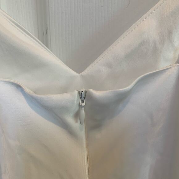 Lulus Satin V Neck Wedding Dress with Train White Sz XL NWOT # 406 - Picture 7 of 11